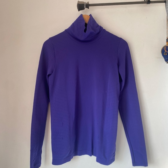 Athleta M Flurry Blizzard Turtleneck Top - Picture 3 of 15